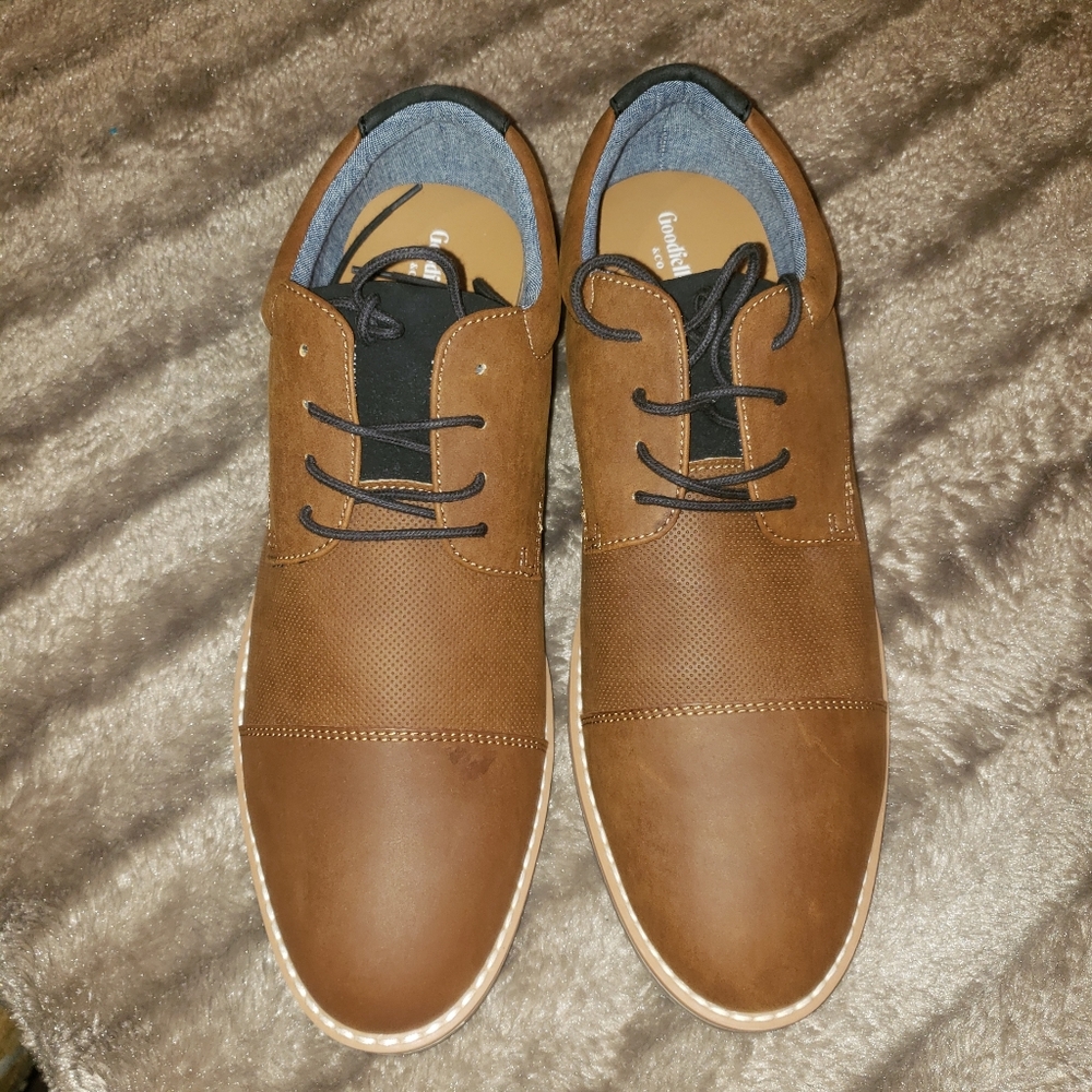 Footwear - Picture 2 of 3